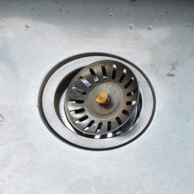 Diskho med stopp i avloppet